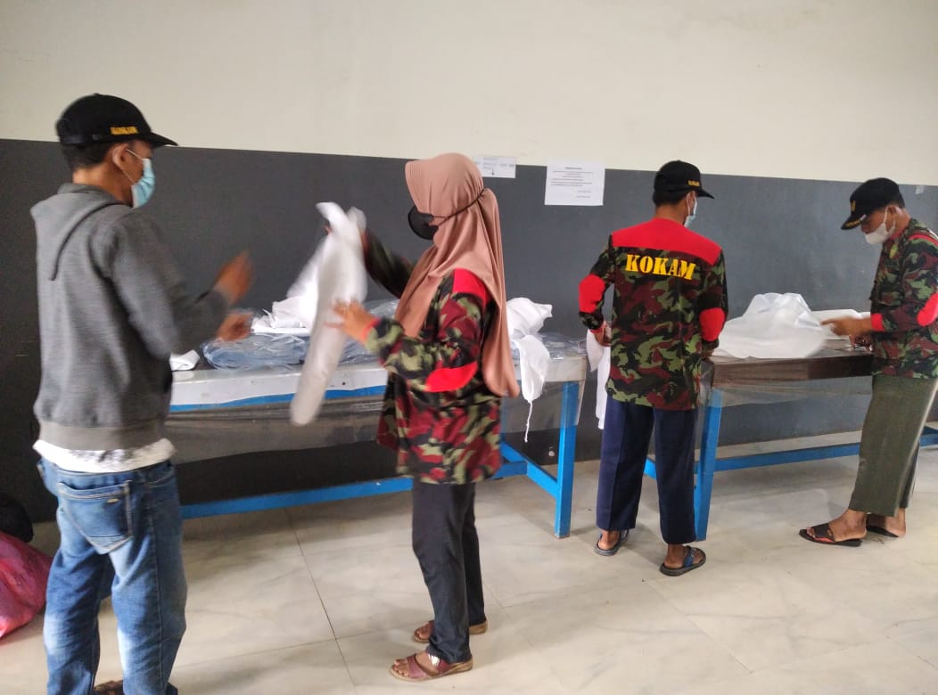 Relawan pemulasaran jenazah covid-19 dari organisasi Muhammadiyah Merauke/UB